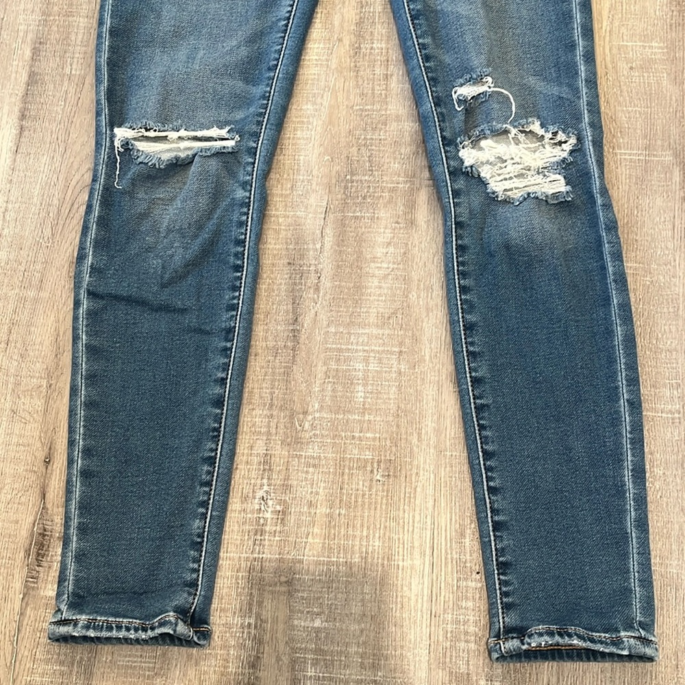 No longer in the skinny jeans trend